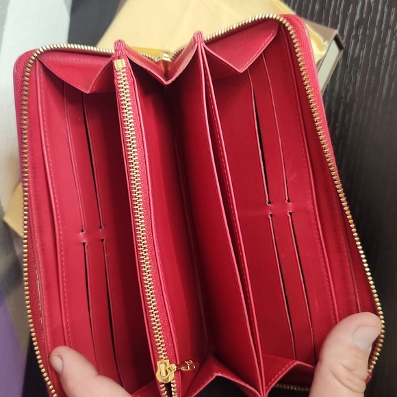 LV x Kusama Limited Edition Long Zip Wallet Vernis Infinity Dots - Picture 17 of 17